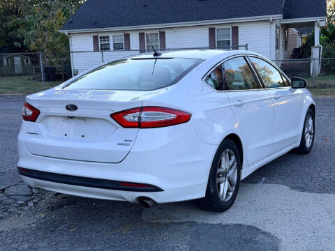 2015 Ford Fusion SE