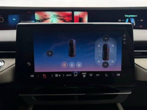 2024 Lincoln Nautilus Hybrid Premiere