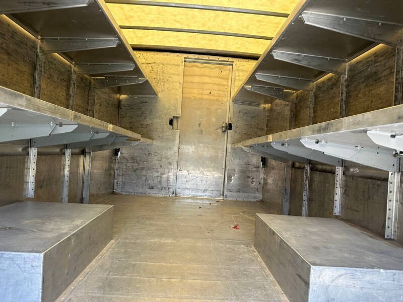 2022 Freightliner MT45 Chassis