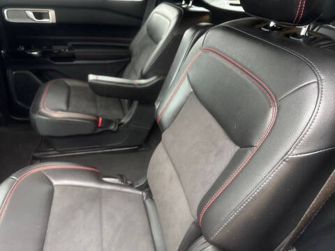 2023 Ford Explorer ST-Line