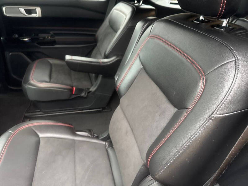 2023 Ford Explorer ST-Line