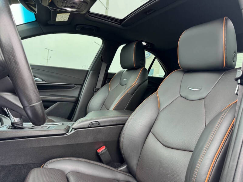 2023 Cadillac CT4 Sport