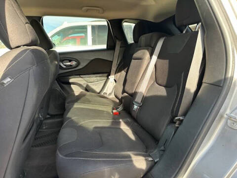 2016 Jeep Cherokee Latitude Altitude