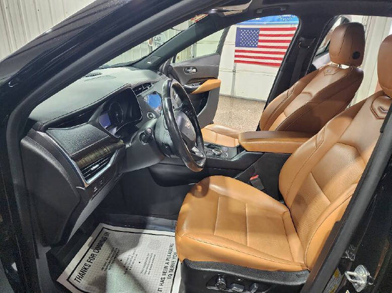 2019 Cadillac XT4 Premium Luxury