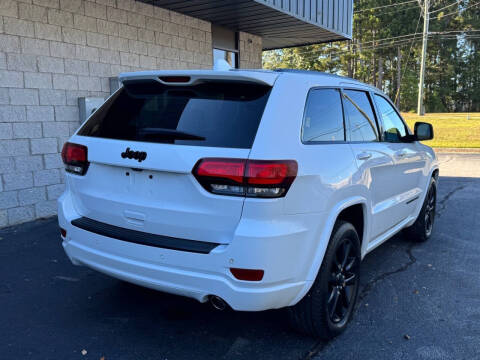 2020 Jeep Grand Cherokee Laredo