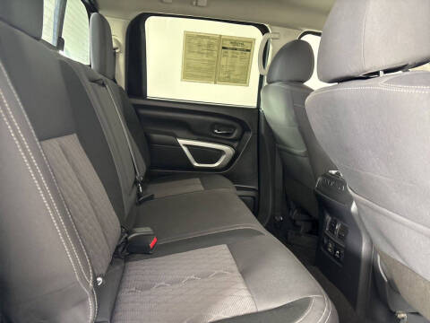 2024 Nissan Titan XD SV