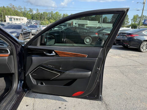 2017 Kia Cadenza Premium