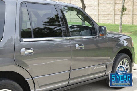2016 Lincoln Navigator Select
