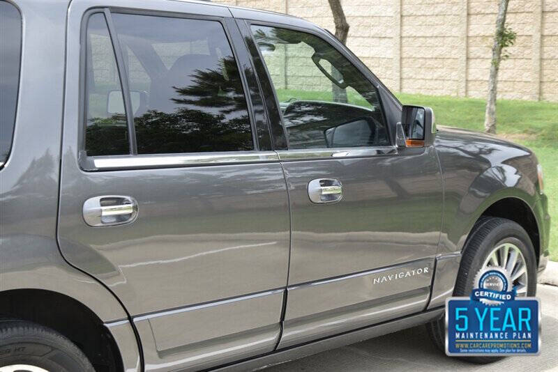 2016 Lincoln Navigator Select