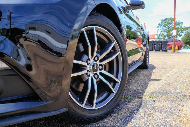 2017 Ford Mustang EcoBoost Premium