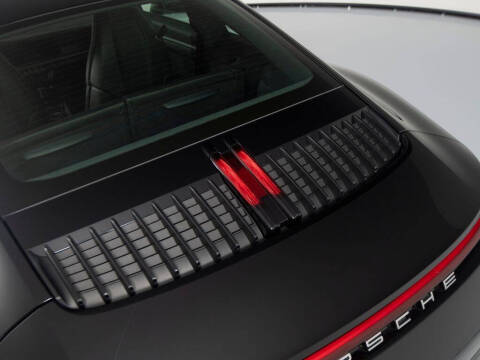 2020 Porsche 911 Carrera