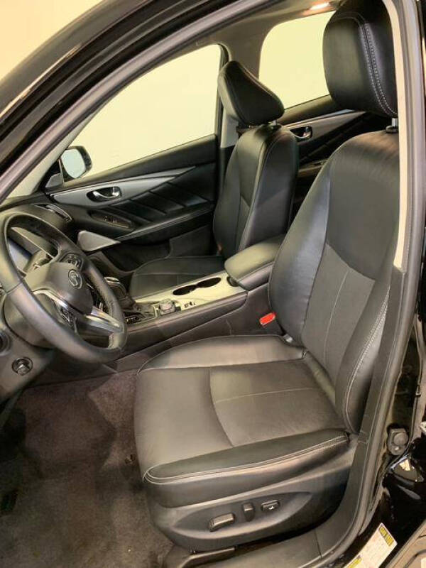 2022 Infiniti Q50 Luxe