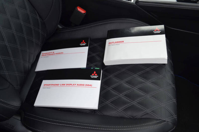 2024 Mitsubishi Outlander PHEV SEL