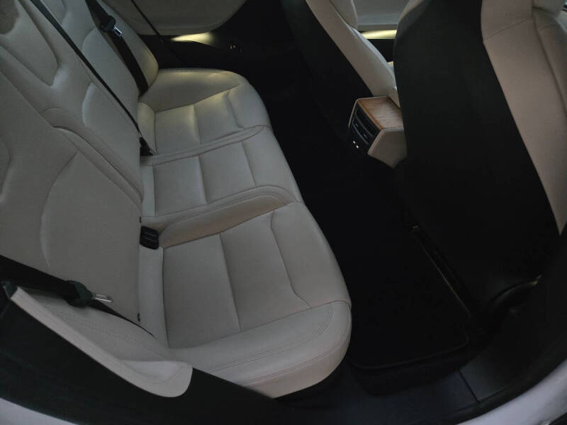 2020 Tesla Model S Performance