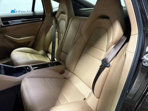 2018 Porsche Panamera