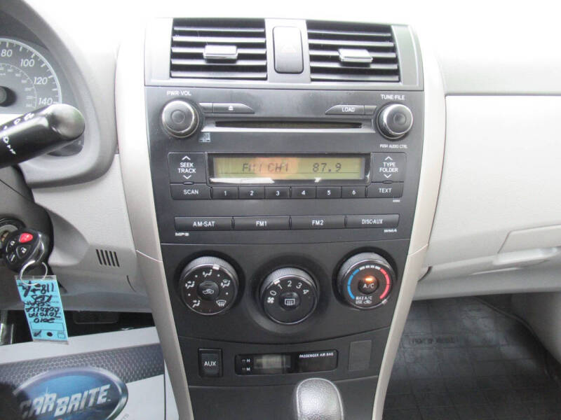 2010 Toyota Corolla LE