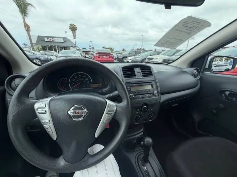 2016 Nissan Versa 1.6 S