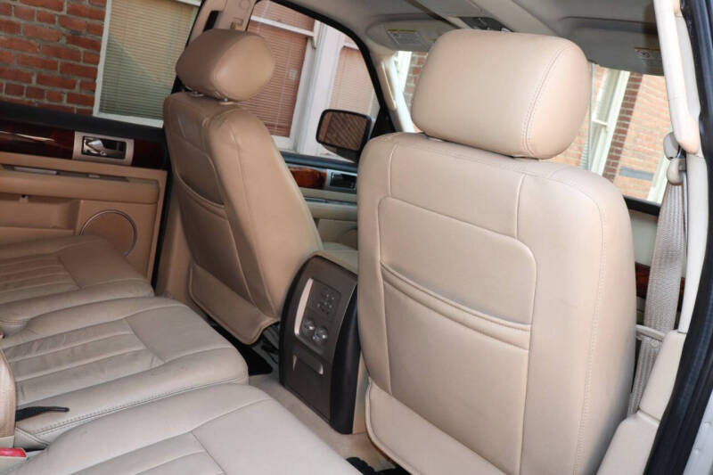2006 Lincoln Navigator Luxury