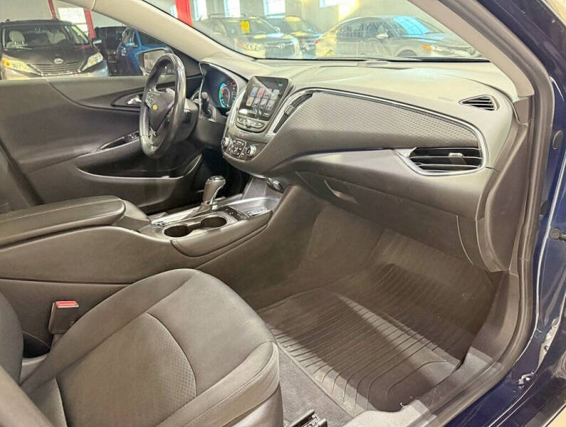 2017 Chevrolet Malibu Hybrid