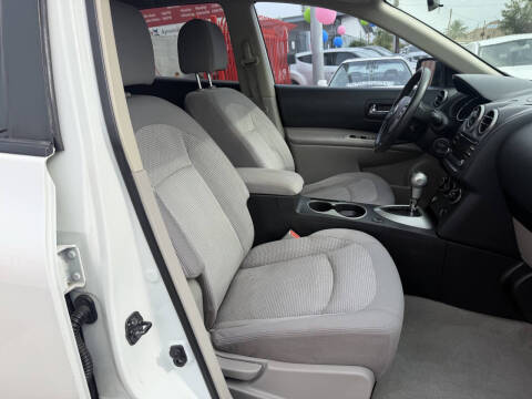 2012 Nissan Rogue SV