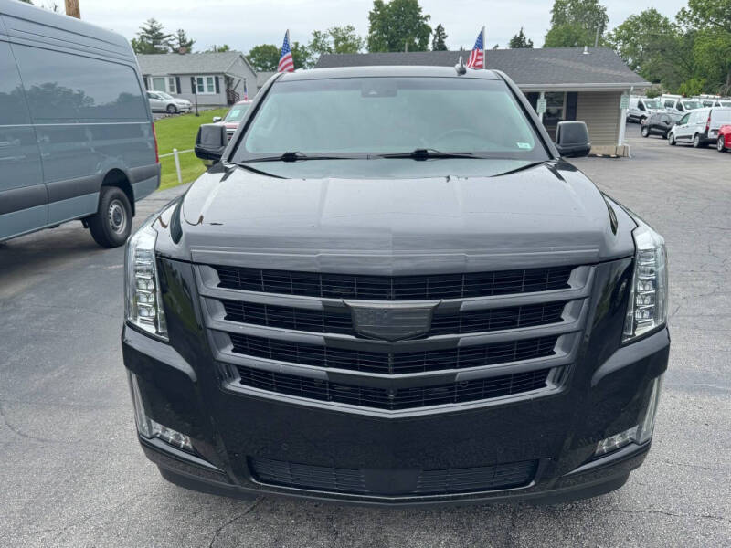 2017 Cadillac Escalade Luxury