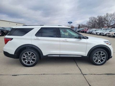2025 Ford Explorer Platinum