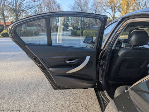 2012 BMW 3 Series 328i