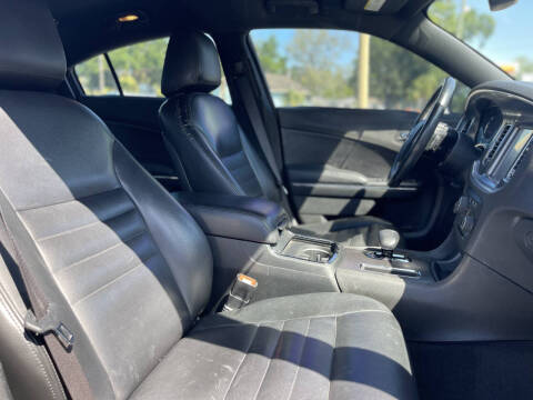 2014 Dodge Charger SXT