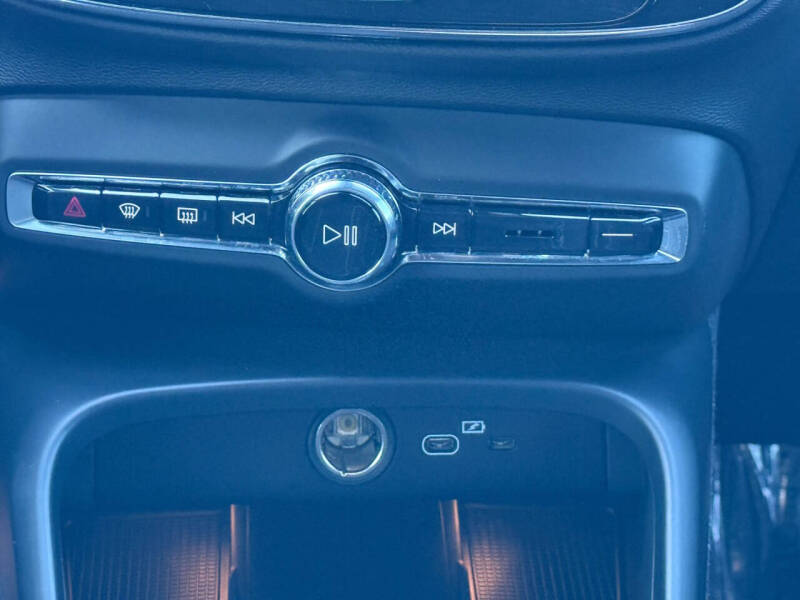 2023 Volvo XC40 Recharge Twin Plus