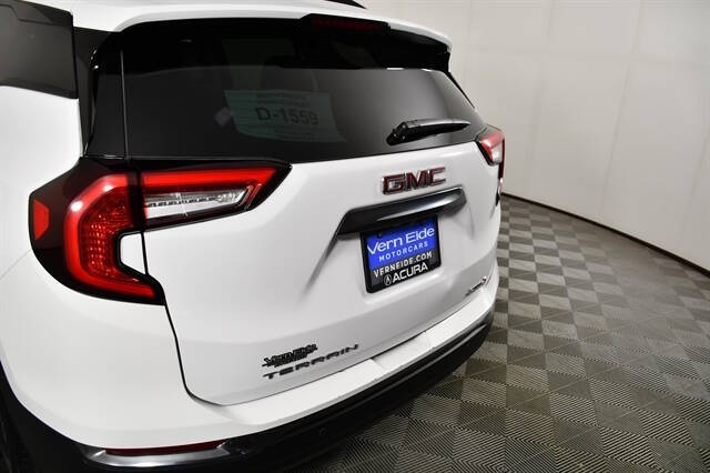 2024 GMC Terrain AT4