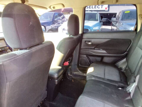 2018 Mitsubishi Outlander ES