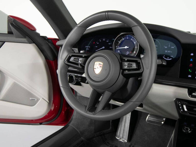2024 Porsche 911 Carrera