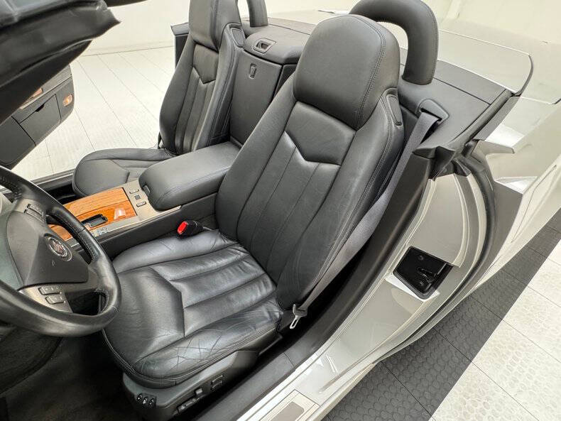 2004 Cadillac XLR