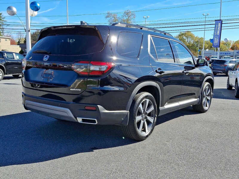 2023 Honda Pilot Touring