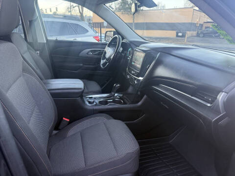 2018 Chevrolet Traverse LT Cloth