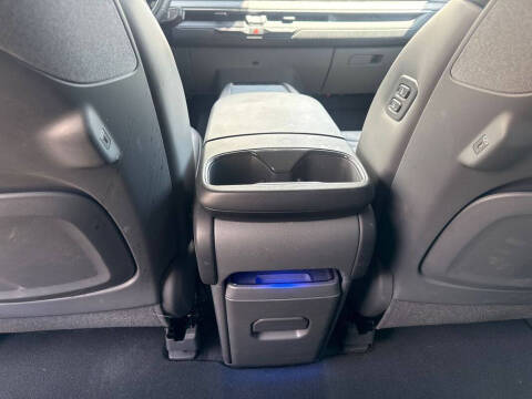 2024 Kia EV9 Land