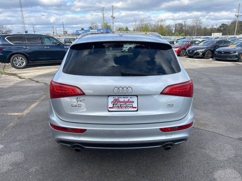 2011 Audi Q5 3.2 quattro Premium Plus