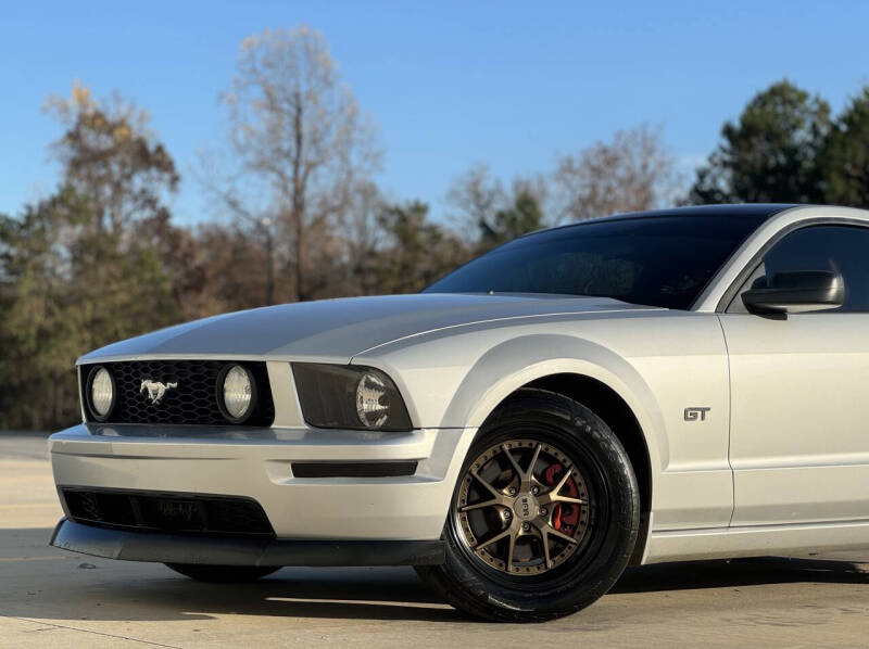 2005 Ford Mustang GT Premium