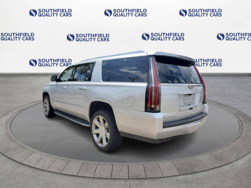 2019 Cadillac Escalade ESV for sale at SOUTHFIELD QUALITY CARS in Detroit MI