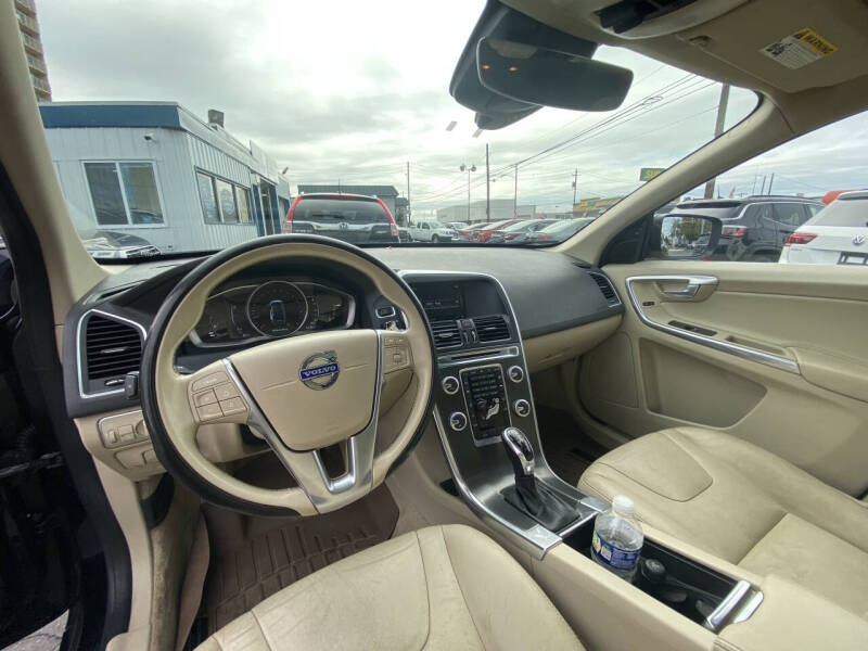 2015 Volvo XC60 T5 Premier