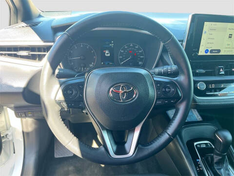 2025 Toyota Corolla Hatchback SE