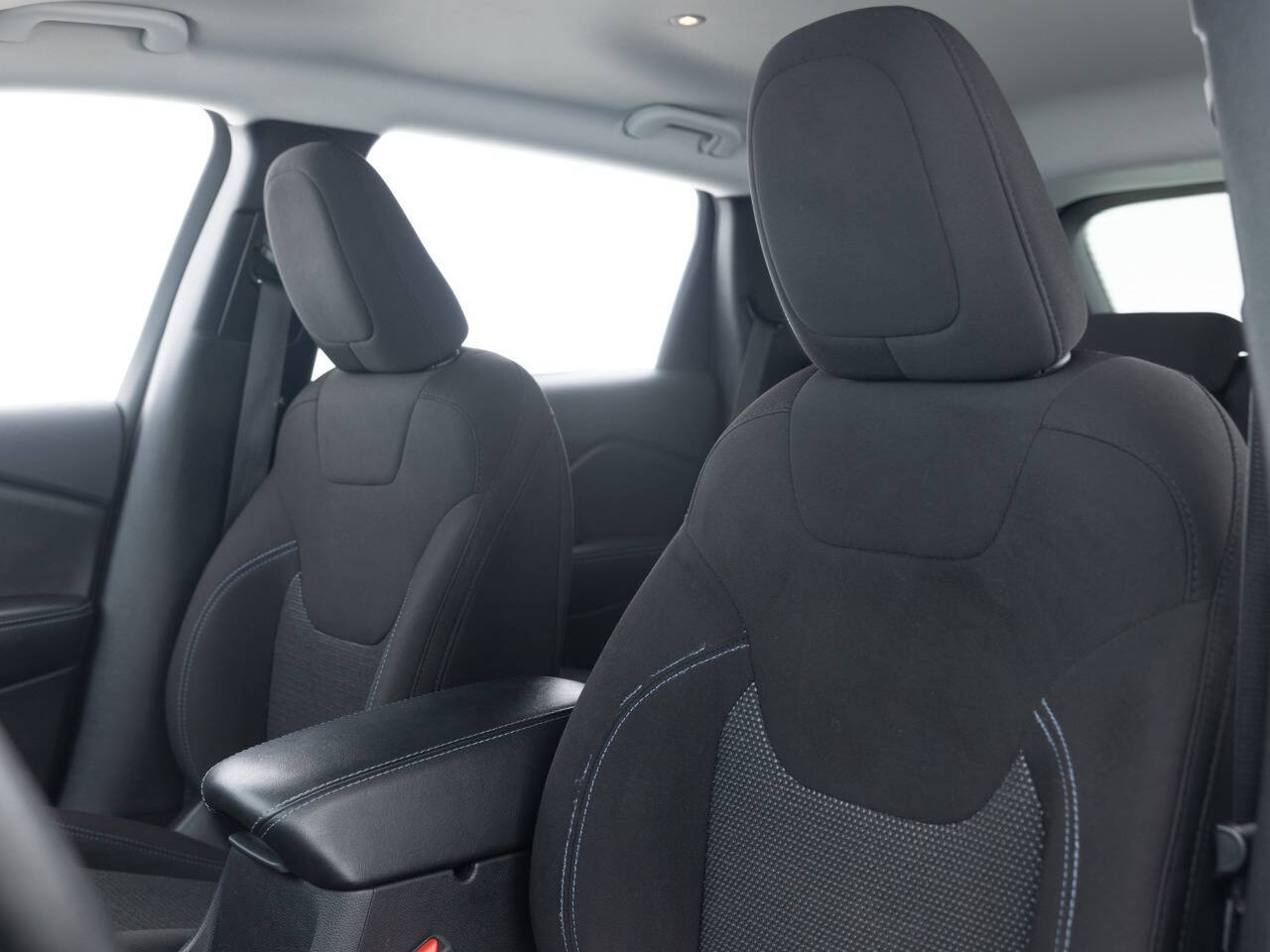 Used Car 2020 Jeep Cherokee  Latitude 4x4 4dr Suv For Sale Under $20,000 In Coal City, Illinois