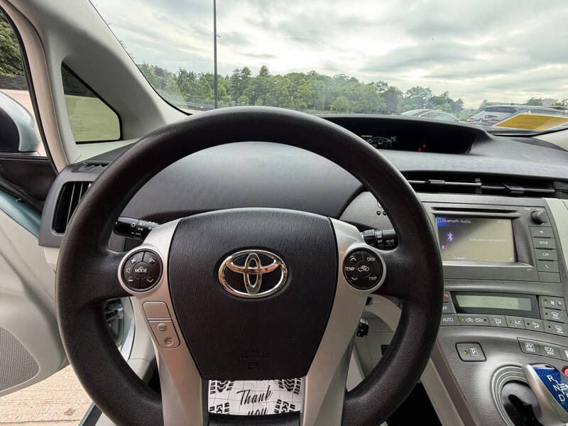 2013 Toyota Prius Two