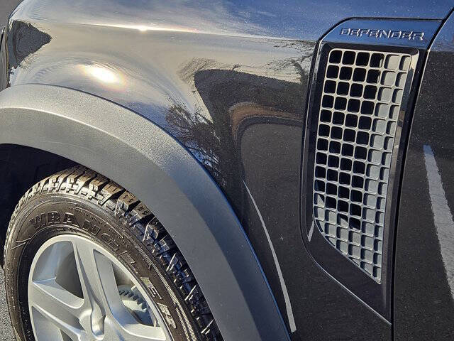 2020 Land Rover Defender 110 SE