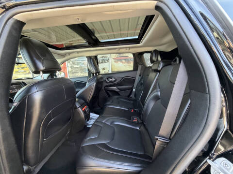 2021 Jeep Cherokee Latitude Lux