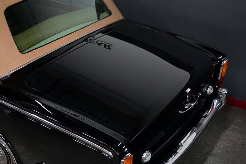 1972 Rolls-Royce SILVER CLOUD LWB