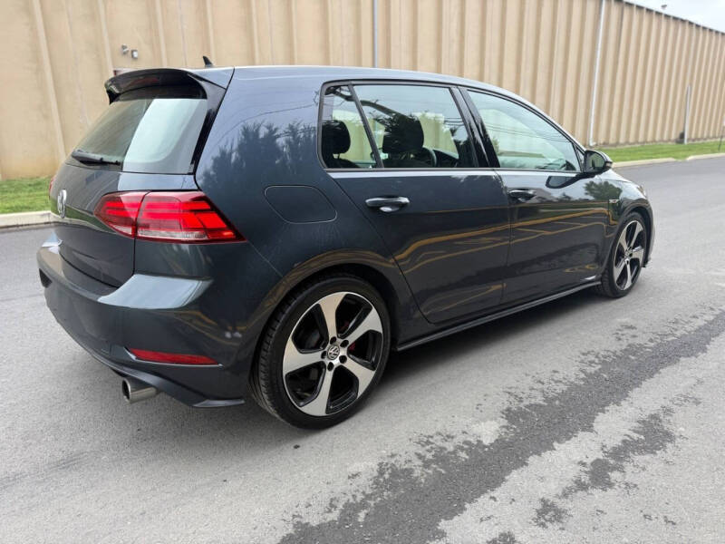 2018 Volkswagen Golf GTI S