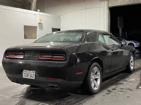 2017 Dodge Challenger SXT