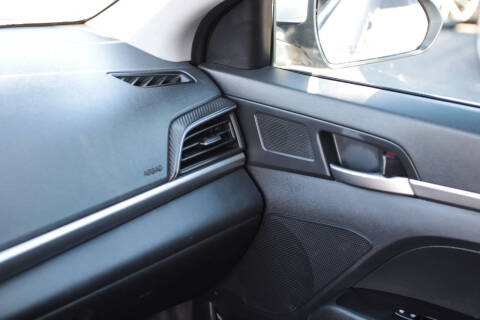 2019 Hyundai Elantra