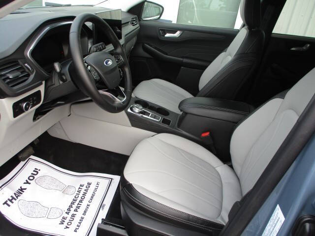 2026 Ford Escape Platinum